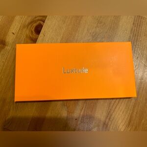 Power Bank For iPhone iPad iPod. Luxtude PowerEasy 5000L. Model: ET50L